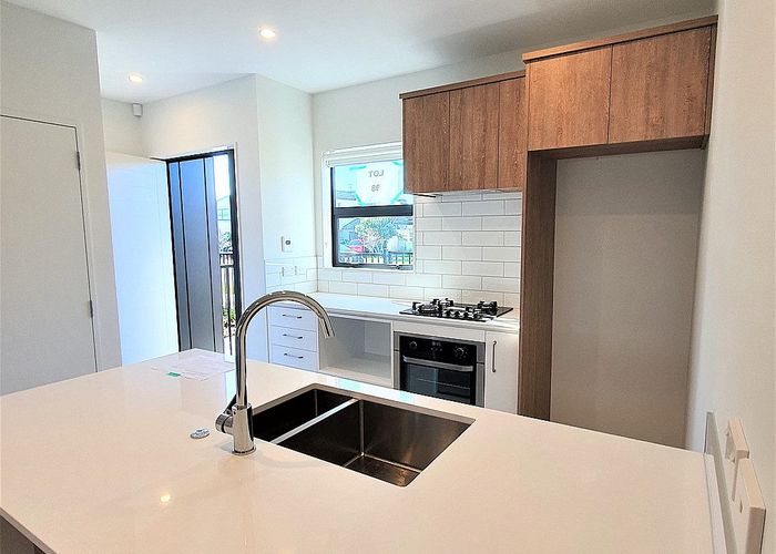  at 44 Brookview Drive, Flat Bush, Manukau City, Auckland