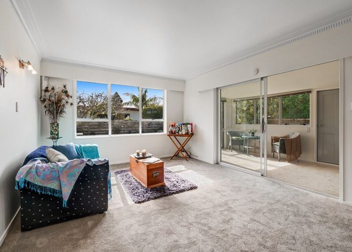  at 2/9 Motuora Road, Manly, Rodney, Auckland