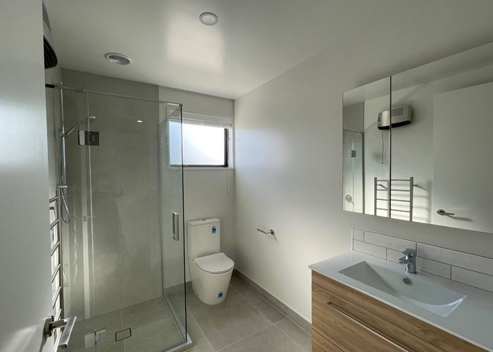  at 2/7  Hinemoa Street , Spreydon, Christchurch City, Canterbury