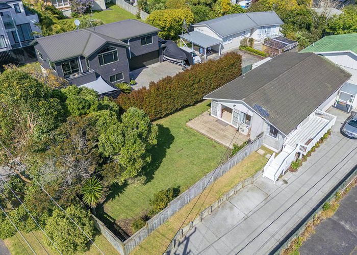  at 1/16 Stanley Road, Glenfield, Auckland