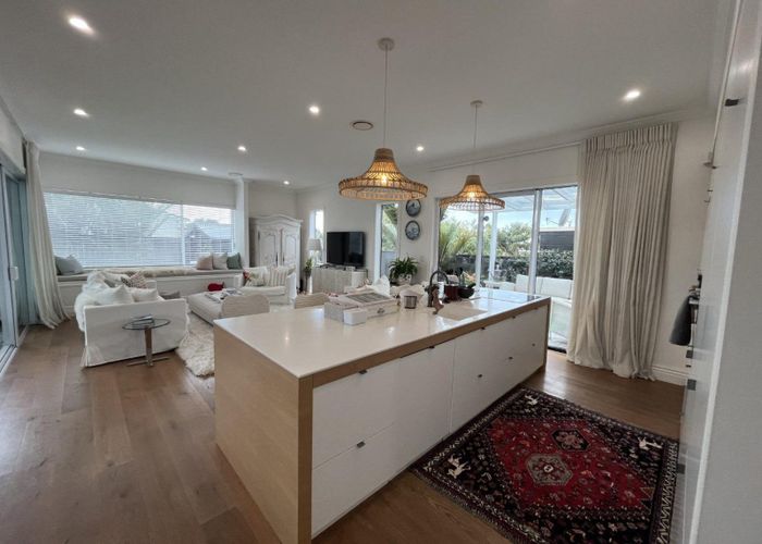  at 161 Lemon Street, Strandon, New Plymouth, Taranaki