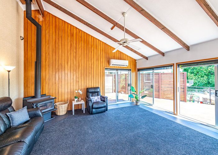  at 53 Great North Road, Saint Johns Hill, Whanganui