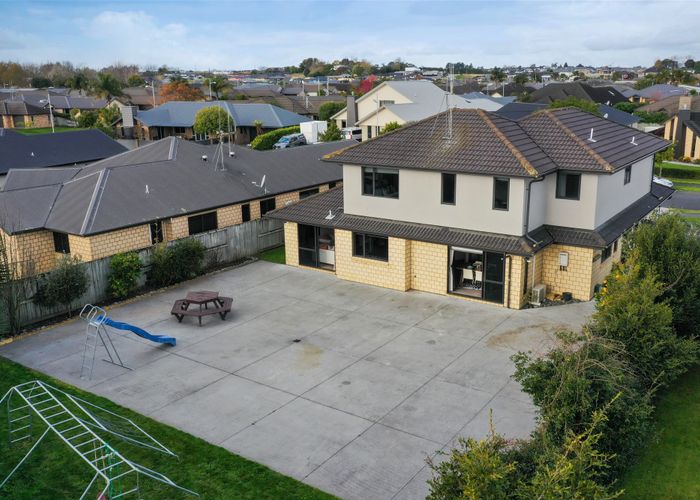  at 6 Whistler Close, Rototuna North, Hamilton