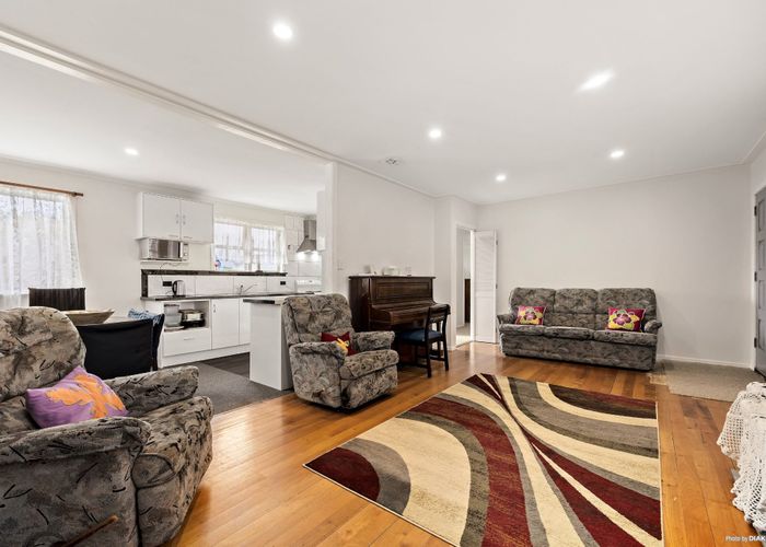  at 6 Mary Place, Favona, Auckland