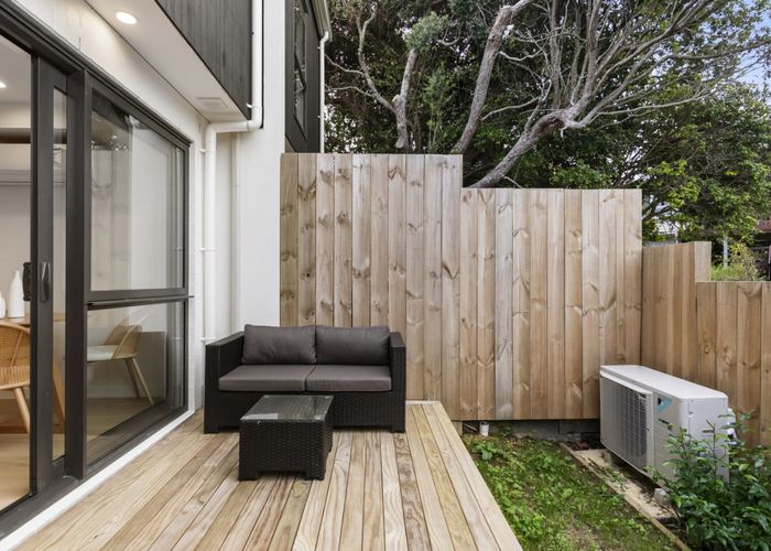  at 72E Weatherly Road, Torbay, North Shore City, Auckland