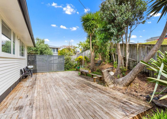  at 19 Kelwyn Road, Kelston, Waitakere City, Auckland