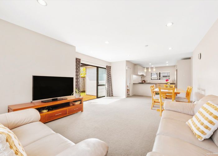  at 17B Nui Mana Place, Te Atatu South, Auckland