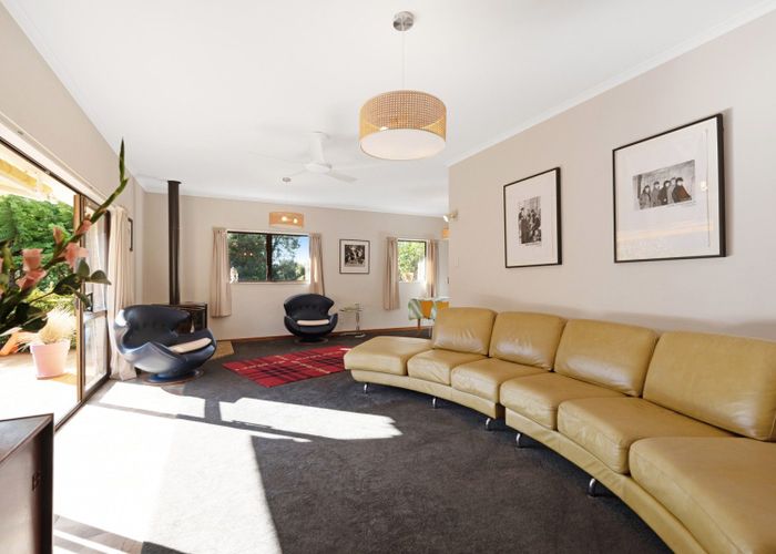  at 15A Alexander Road, Raumati Beach, Paraparaumu