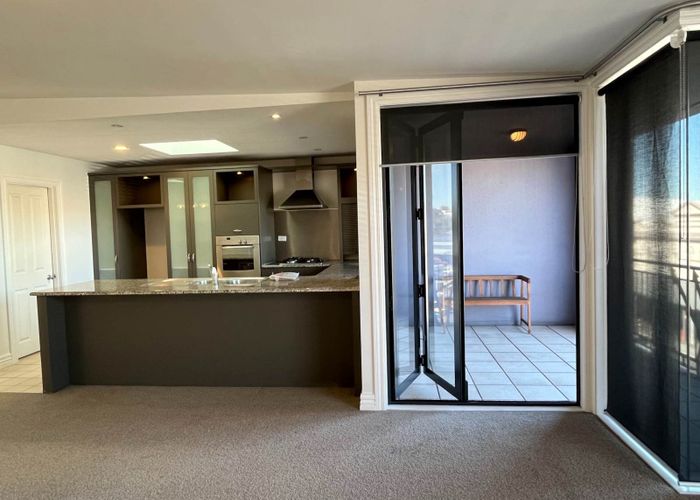  at 2/36 Victoria Road, Devonport, North Shore City, Auckland