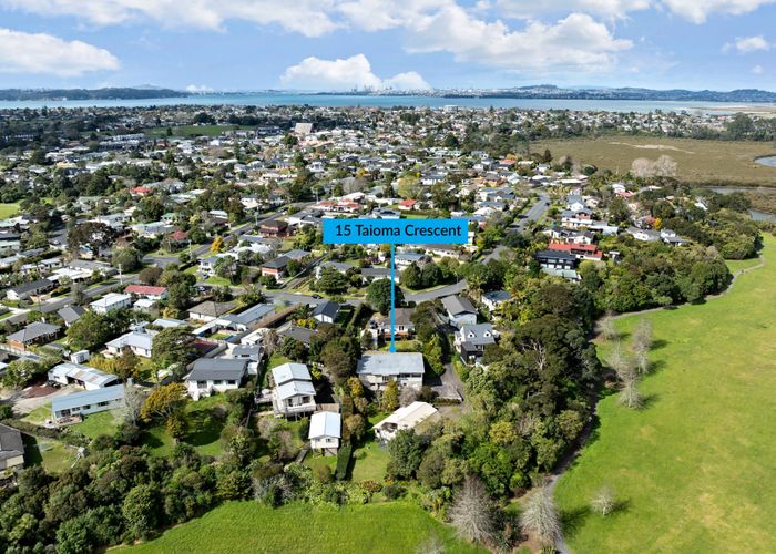  at 15 Taioma Crescent, Te Atatu Peninsula, Waitakere City, Auckland