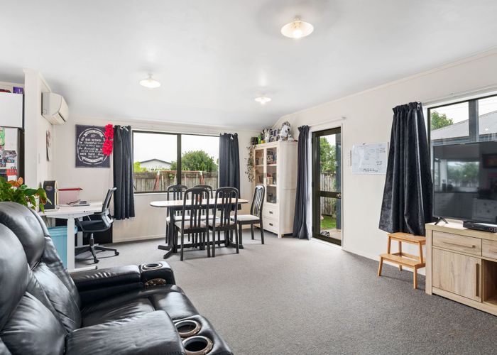  at 417A Dey Street, Hamilton East, Hamilton