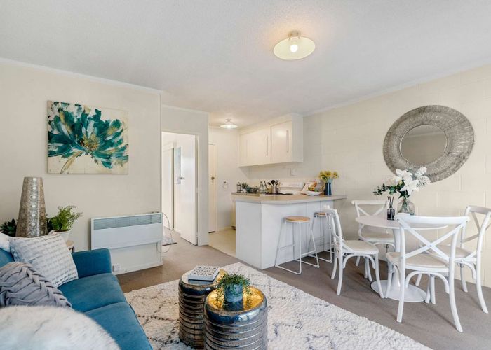  at 11/4 Wynyard Road, Mount Eden, Auckland