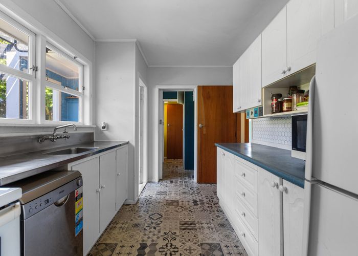  at 142 Welcome Bay Road, Welcome Bay, Tauranga, Bay Of Plenty