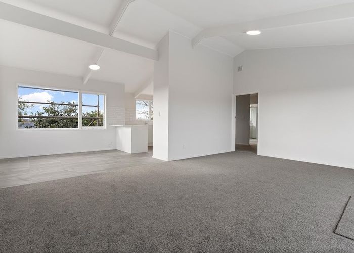  at 15 Glenmore Road, Sunnyhills, Manukau City, Auckland