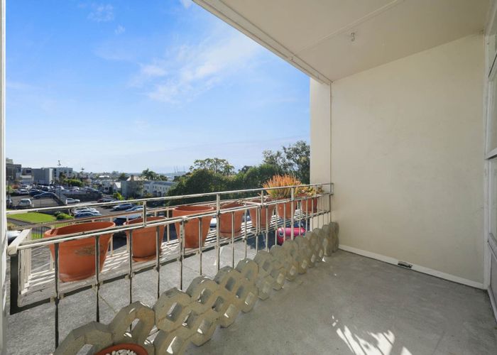  at 2/258 Parnell Road, Parnell, Auckland