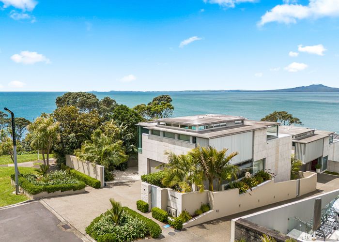  at 21 Brighton Terrace, Mairangi Bay, North Shore City, Auckland