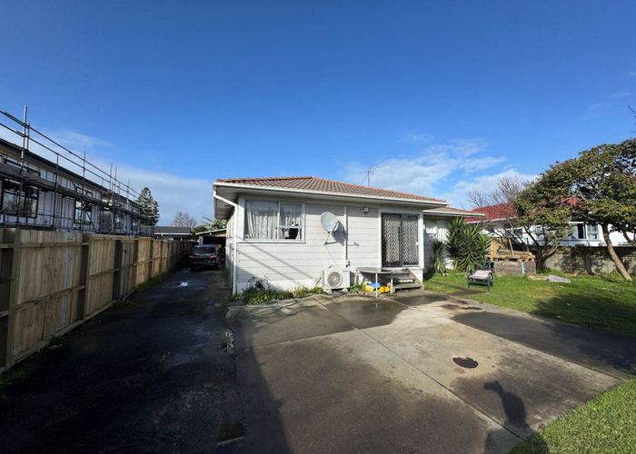  at 32 Sharland Avenue, Manurewa, Manukau City, Auckland