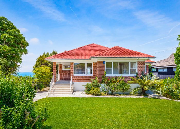  at 70 Seacliffe Avenue, Narrow Neck, Auckland