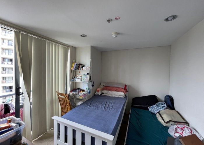  at 910/76 Wakefield Street, Auckland Central, Auckland
