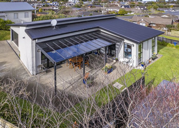  at 8 Lithgow Drive, Otamatea, Whanganui, Manawatu / Whanganui