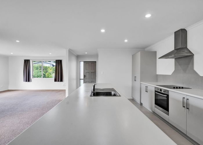  at 17 Heta Road, Highlands Park, New Plymouth