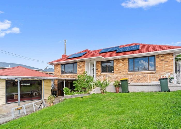  at 12 Browning Street, Manurewa East, Auckland