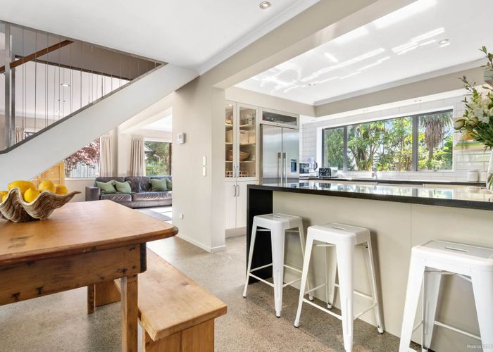  at 12 Mahoe Glade, Patumahoe, Pukekohe