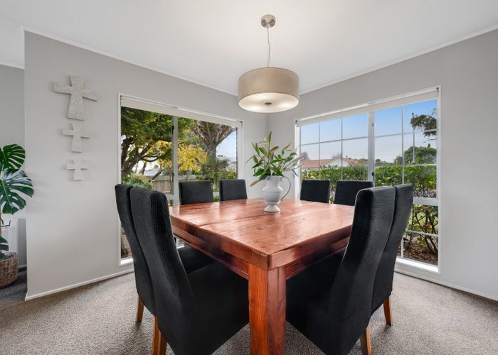  at 18 Matterhorn Crescent, Northpark, Auckland