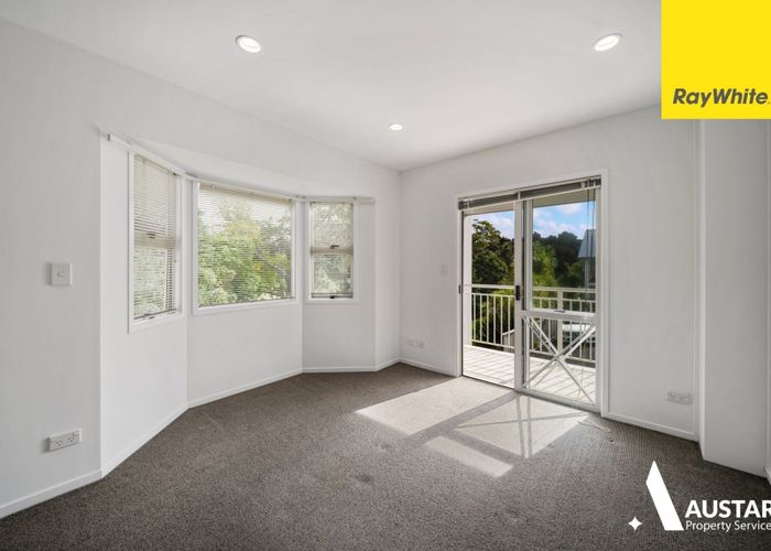  at 81 Winery Way, Henderson, Waitakere City, Auckland