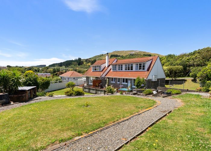  at 61 Ranui Terrace, Tawa, Wellington