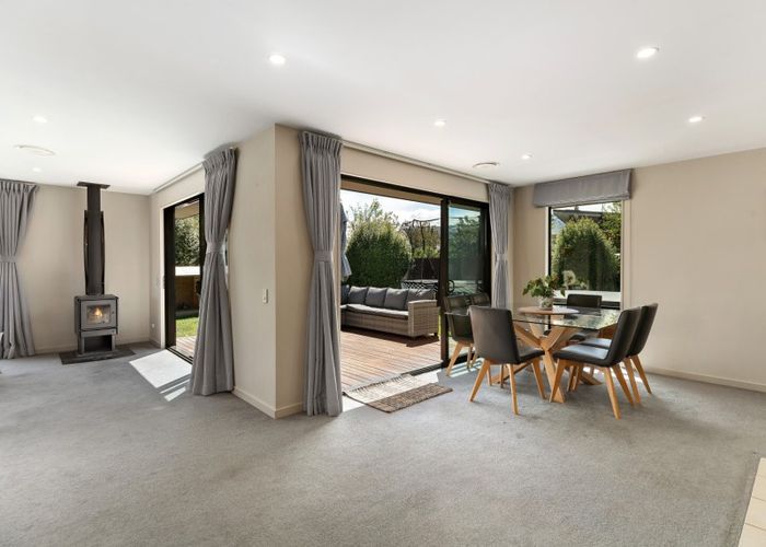  at 8 Ada Place, Lake Hayes, Lake Hayes