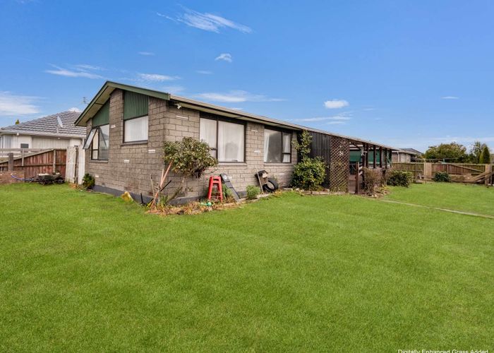  at 32 Bermuda Drive, Hornby, Christchurch