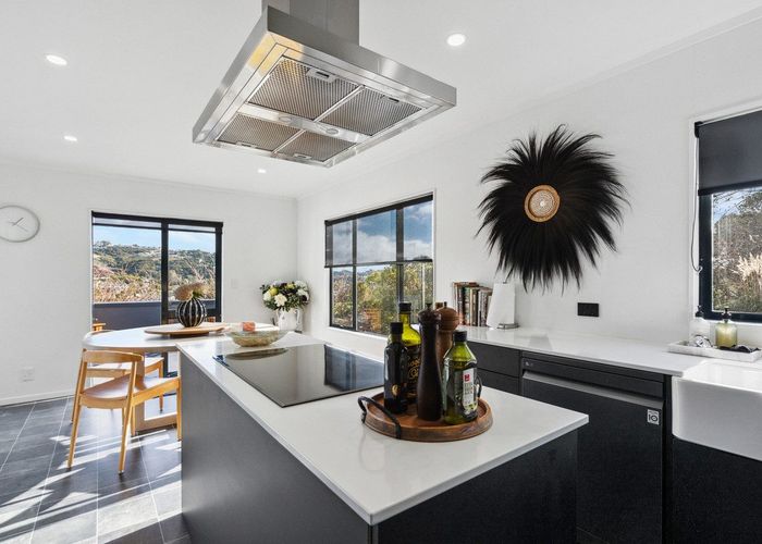  at 3 Pilot Lane, Whitby, Porirua