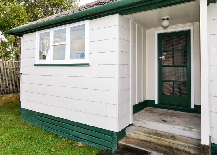 Free property data for 1 Moule Place, Fairfield, Hamilton homes.co.nz