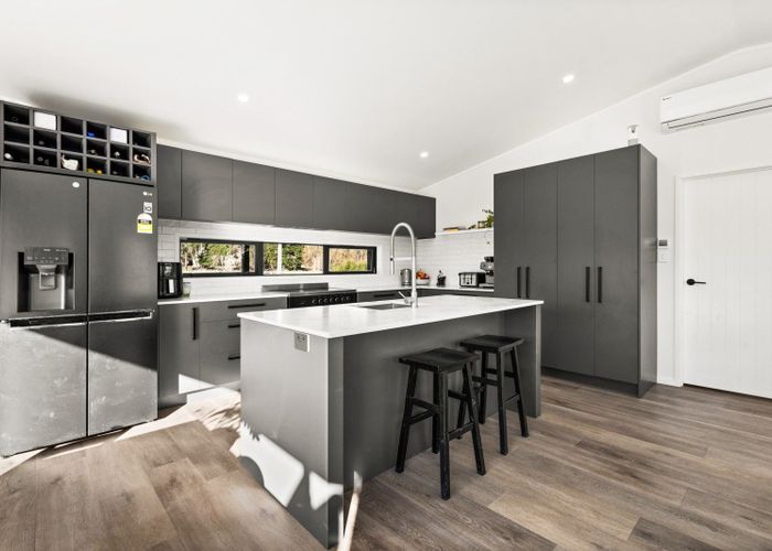  at 2480 Kahuranaki Road, Havelock North