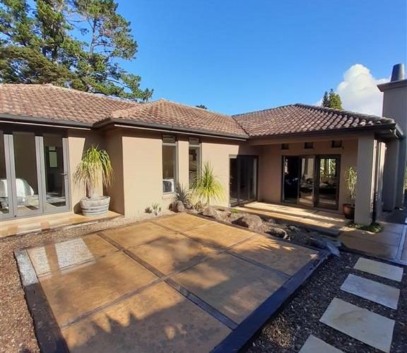  at 136 Upper Harbour Drive, Greenhithe, North Shore City, Auckland