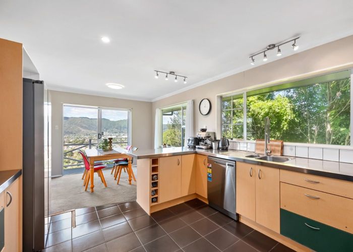 at 28 Gurney Road, Kelson, Lower Hutt