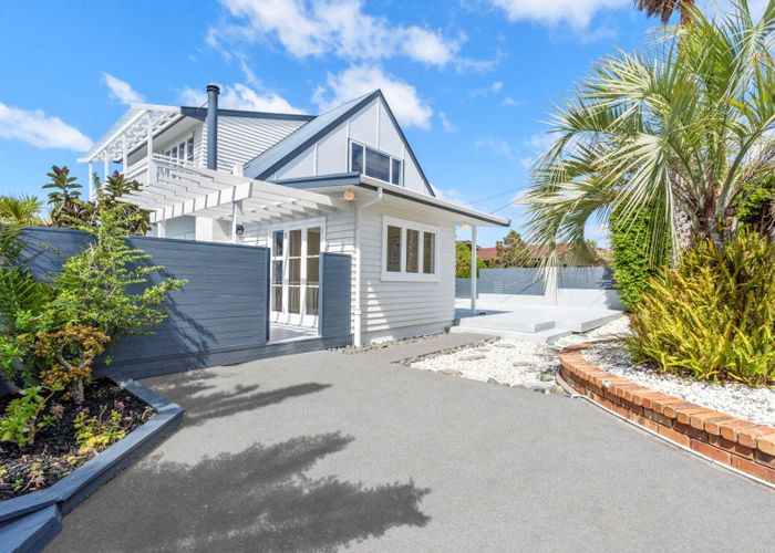  at 116 Arran Road, Browns Bay, North Shore City, Auckland