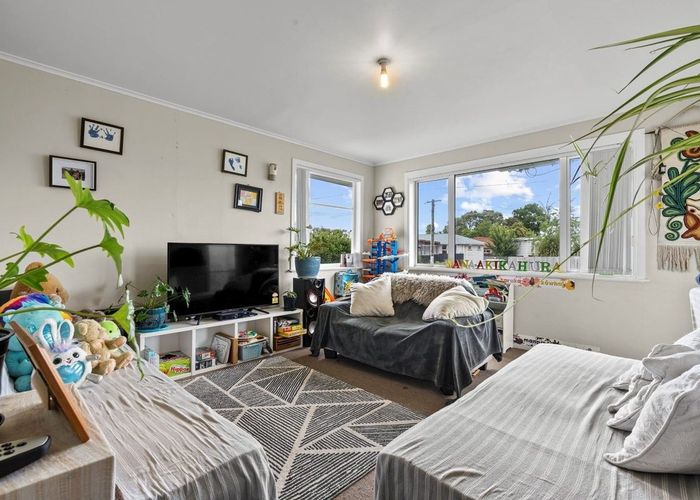  at 10 Greenhaven Avenue, Papakura, Papakura, Auckland