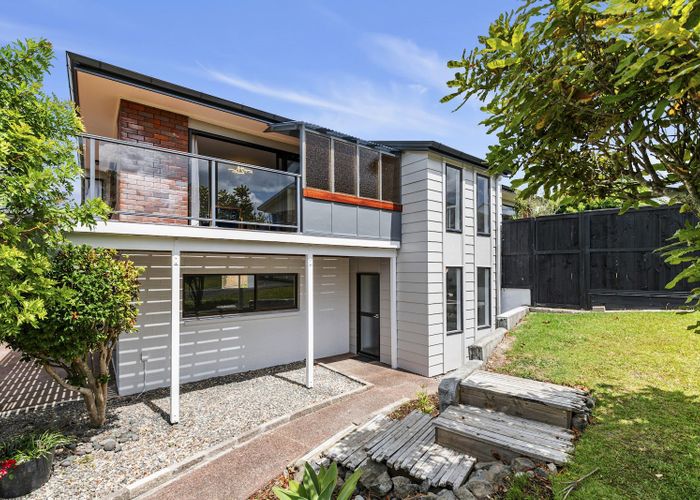  at 8 Rakino Avenue, Manly, Whangaparaoa