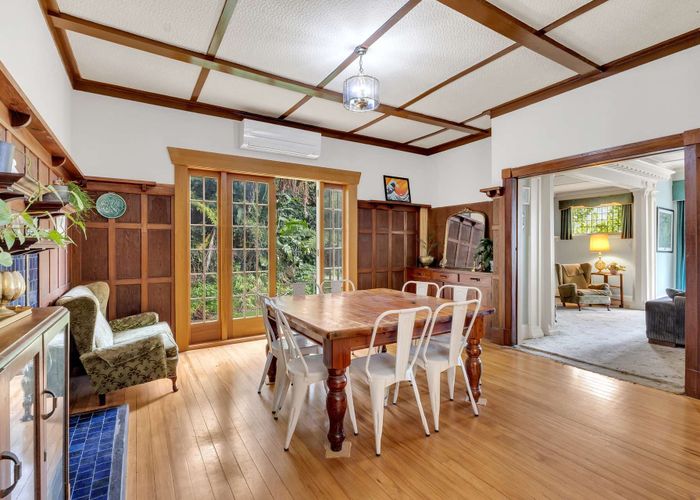  at 353 Devon Street West, Lynmouth, New Plymouth, Taranaki