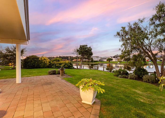  at 7 Lakeside Villas, Whitby, Porirua