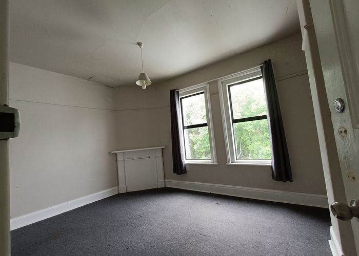  at 587 Castle Street, North Dunedin, Dunedin, Otago