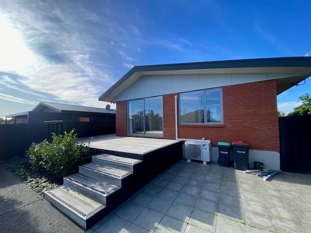  at 2/518 Marine Parade, South New Brighton, Christchurch