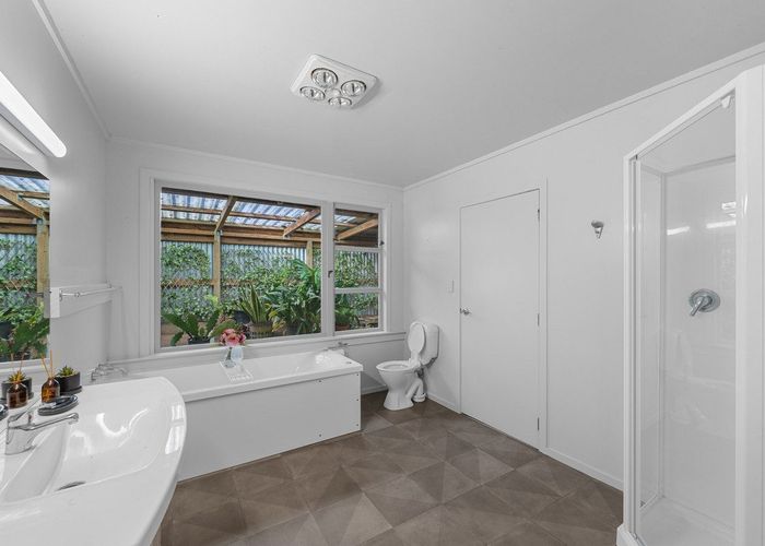  at 2 Ocean View Road, Huia, Waitakere City, Auckland