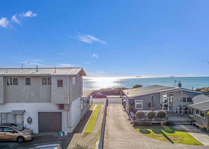  at 1/186 Marine Parade, Mount Maunganui, Tauranga, Bay Of Plenty