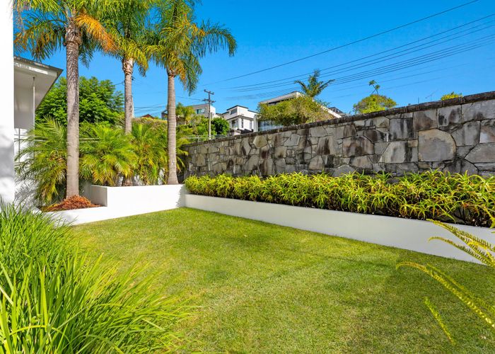 at 41 Prospect Terrace, Milford, North Shore City, Auckland