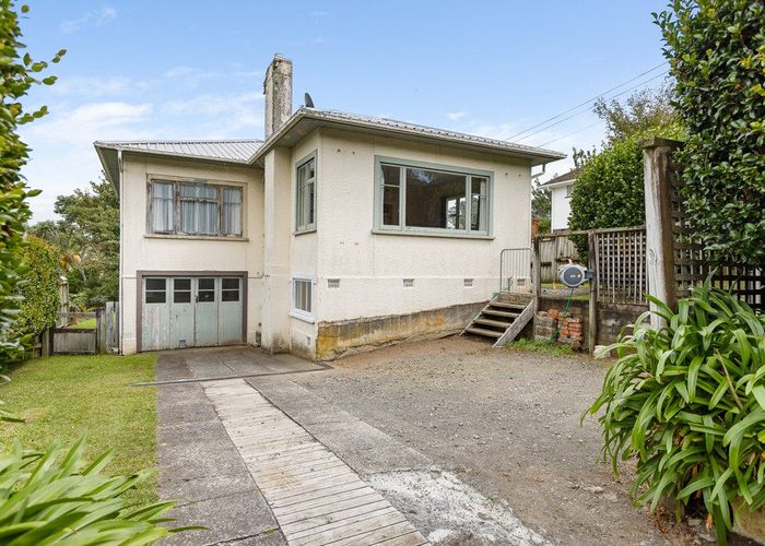  at 6 Awanui Street, Merrilands, New Plymouth
