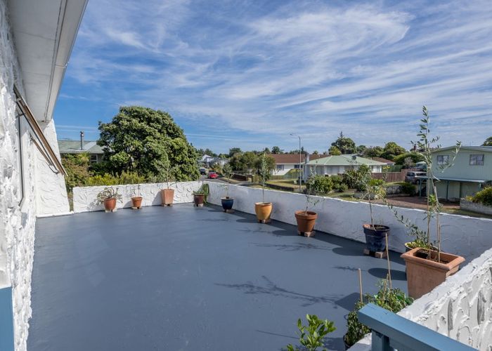  at 9 O'Rourke Place, Otaki Beach, Otaki