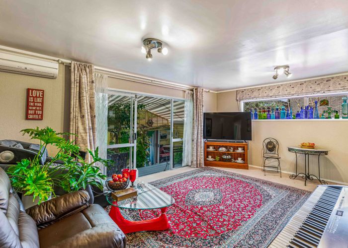  at 1/3A Kirrie Avenue, Te Atatu South, Auckland